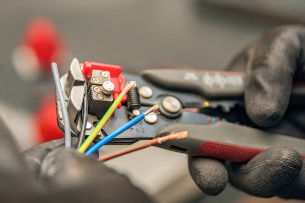 Best Emergency Electrical Repair  in Jesup, IA